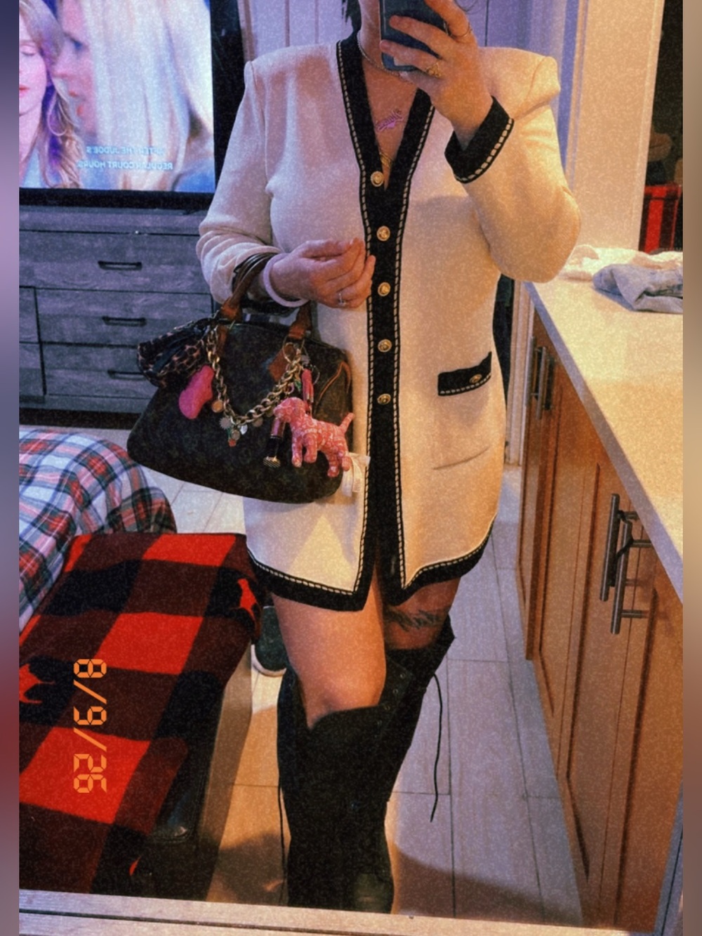 ST JOHN CREAM CARDIGAN WITH GOLD BUTTONS AND BLACK TRIM WITH POCKETS
